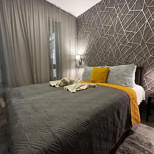 Apartment King, Budapest