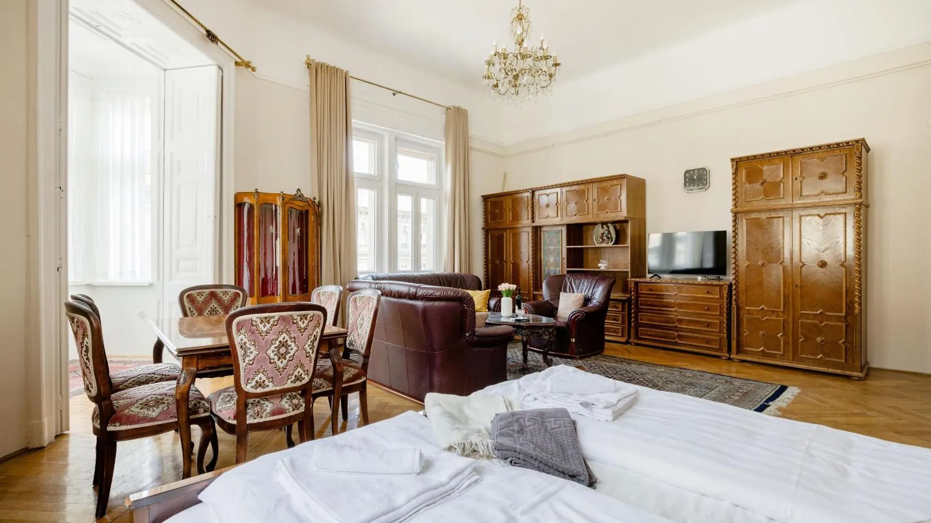 Vintagebuild2Bdr2Bthr Apartment Budapest