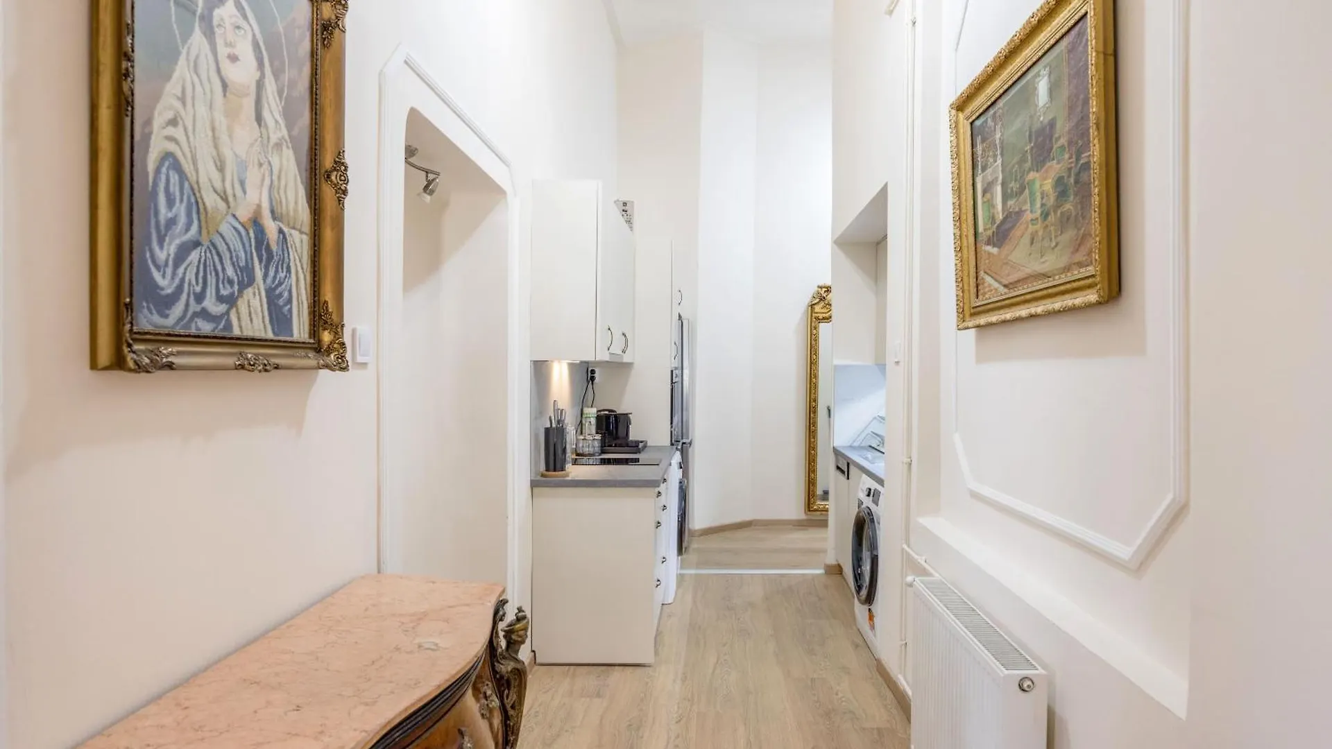 Vintagebuild2Bdr2Bthr Apartment Budapest 0*,