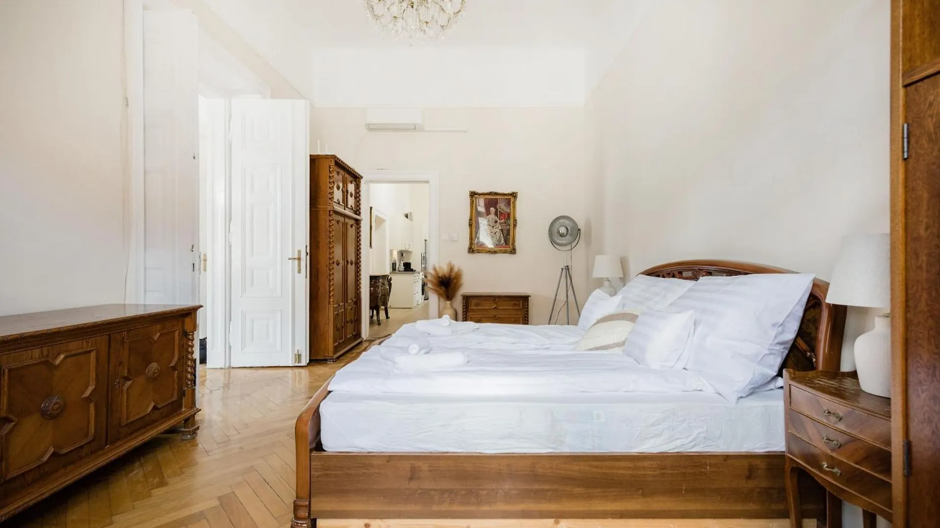 Vintagebuild2Bdr2Bthr Apartment Budapest Hungary